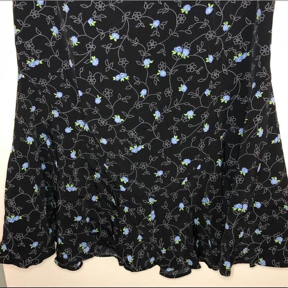 Sag Harbor Black with Blue Floral Design Skirt - Picture 4 of 6